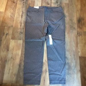 👖OLD NAVY PIXIE ANKLE LENGTH PANTS 👖